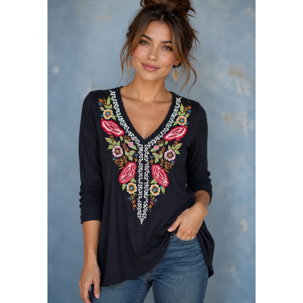Caite Anthropologie Black Embroidered Floral Top Boho Cottage Whimsical Cotton